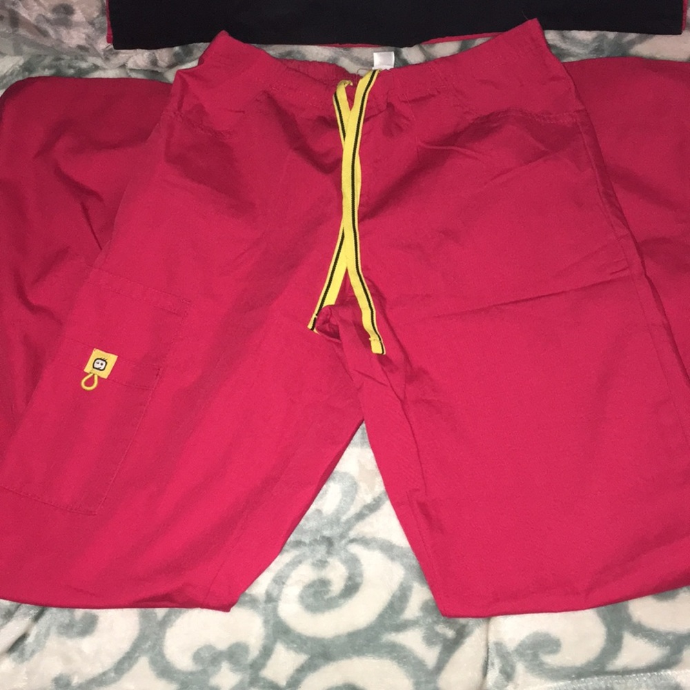 Xs scrubs